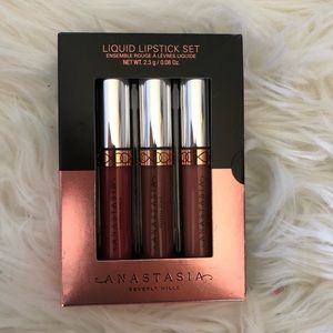 Anastasia Beverly Hills lip trio